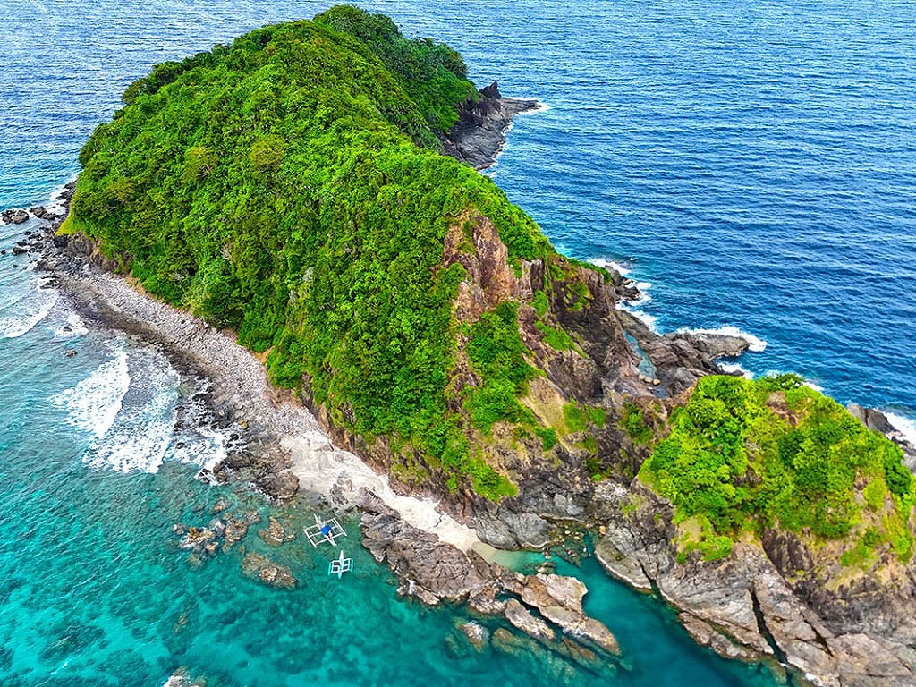 Calitan Island with Commanding Heights