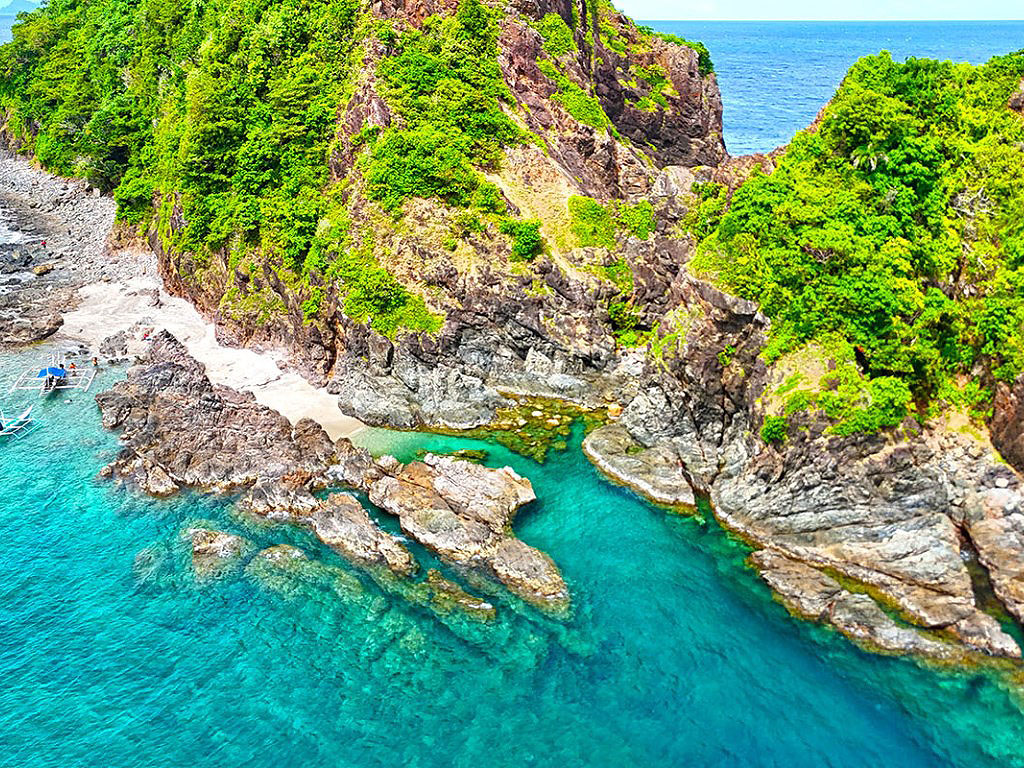 Calitan Island with Commanding Heights