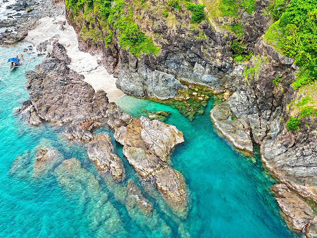 Calitan Island with Commanding Heights