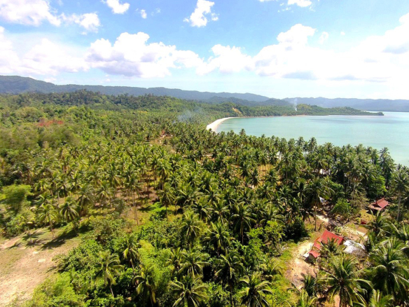 Prime Residential Tourism Parcels next to Beach and Airport